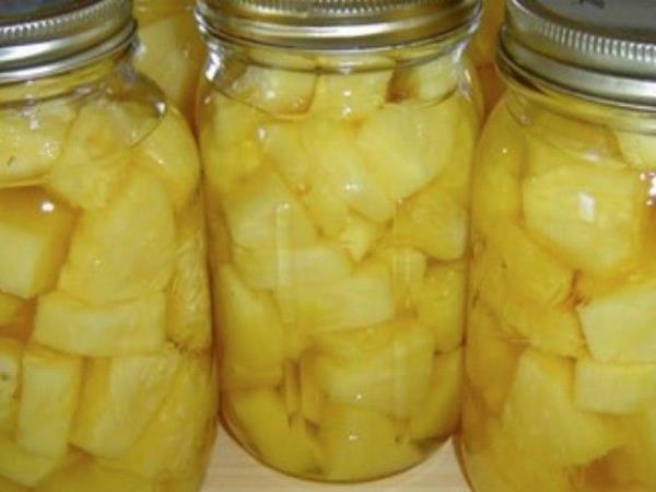 Učinki ananasove vode, ki vas bodo navdušili